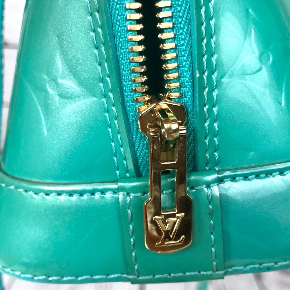 SOLD Louis Vuitton Alma BB Monogram Vernis Bleu - Picture 6 of 16